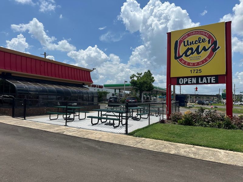Why This Memphis Restaurant Owns the Biscuit Conversation Why This Memphis Restaurant Owns the Biscuit Conversation