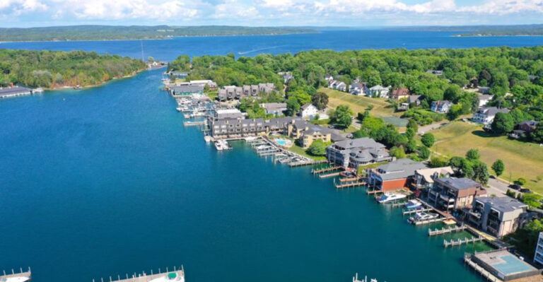 A Five-Minute Walk Connects Lake Michigan To A Beautiful Sailboat Harbor In This Underrated Town
