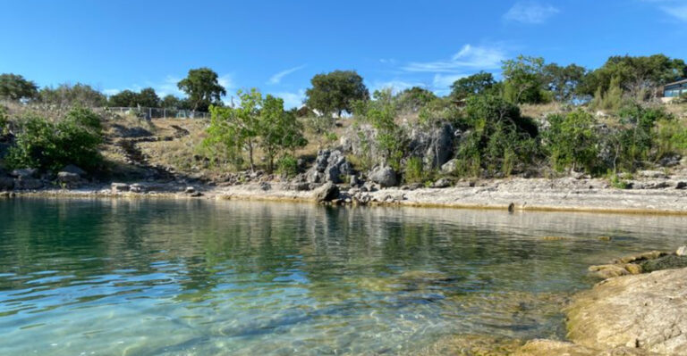 A Gorge So Green, People Refuse to Believe It’s in Texas