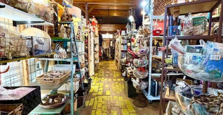 Arkansas Is Home to 9 Massive Flea Markets Shoppers Can’t Stop Talking About