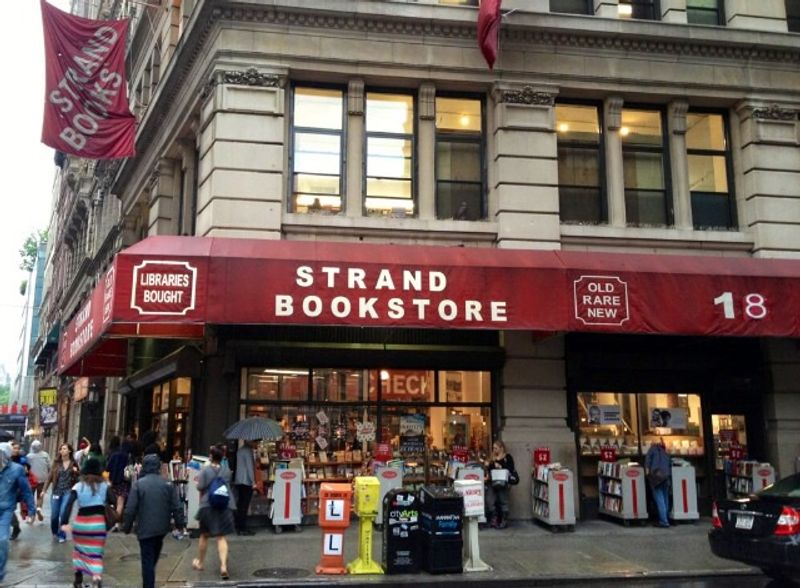 Strand Book Store (East Village, Manhattan)