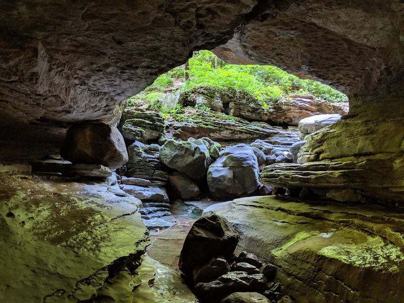A Canyon Entrance That Escalates Fast A Canyon Entrance That Escalates Fast