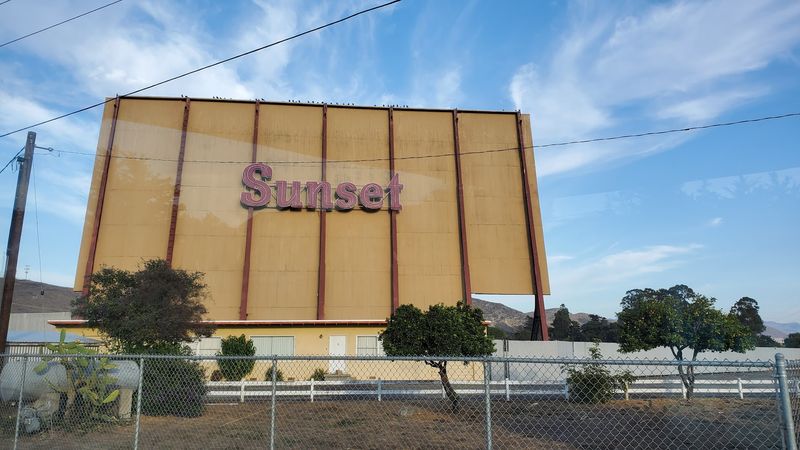 Sunset Drive-In (San Luis Obispo) Sunset Drive-In (San Luis Obispo)