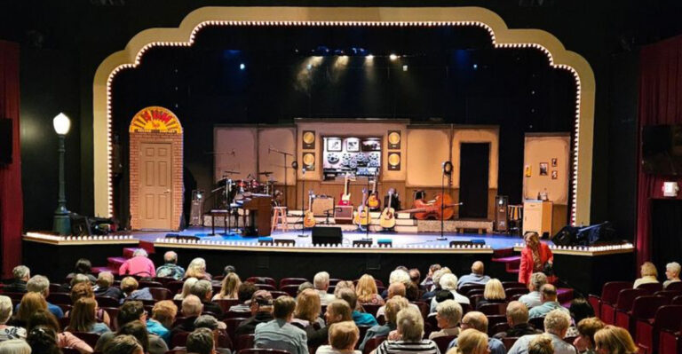 Georgia’s Oldest Theater Is Still Putting On Shows After More Than 200 Years