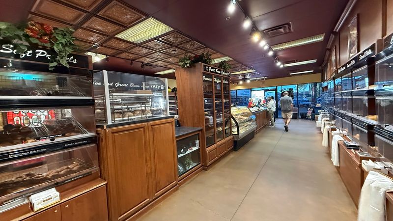 A Low-Key Storefront With Serious Bakery Energy