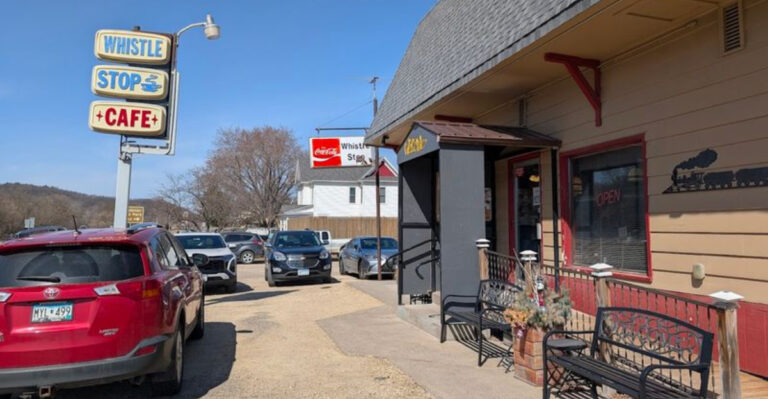 Hikers Are Obsessed With This Charming Pint-Sized Cafe Hidden in a Minnesota Bluff Town