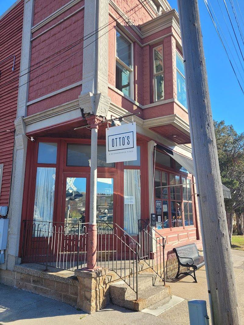 Otto’s Place (Galena)