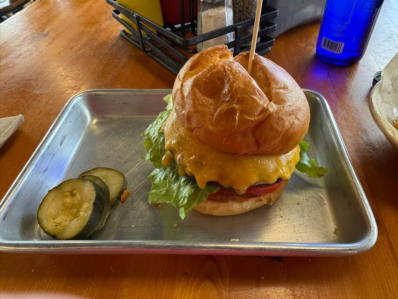 50 Burger Shakes & Beer (Salida)