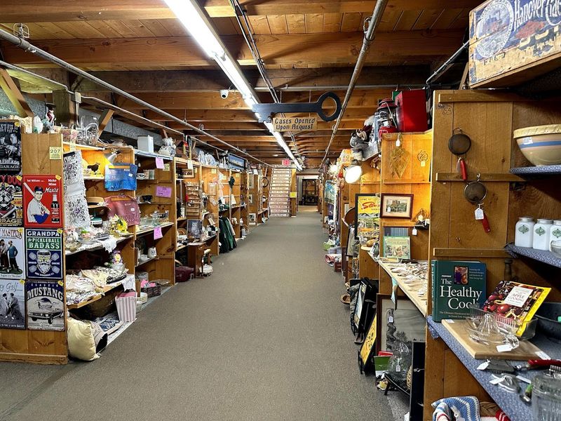 Timing Your Vermont Antique Mall Visit for the Long Haul