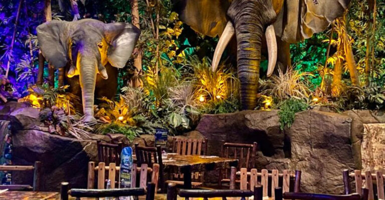 Most Texans Have Never Eaten At These 11 Wildly Unusual Restaurants
