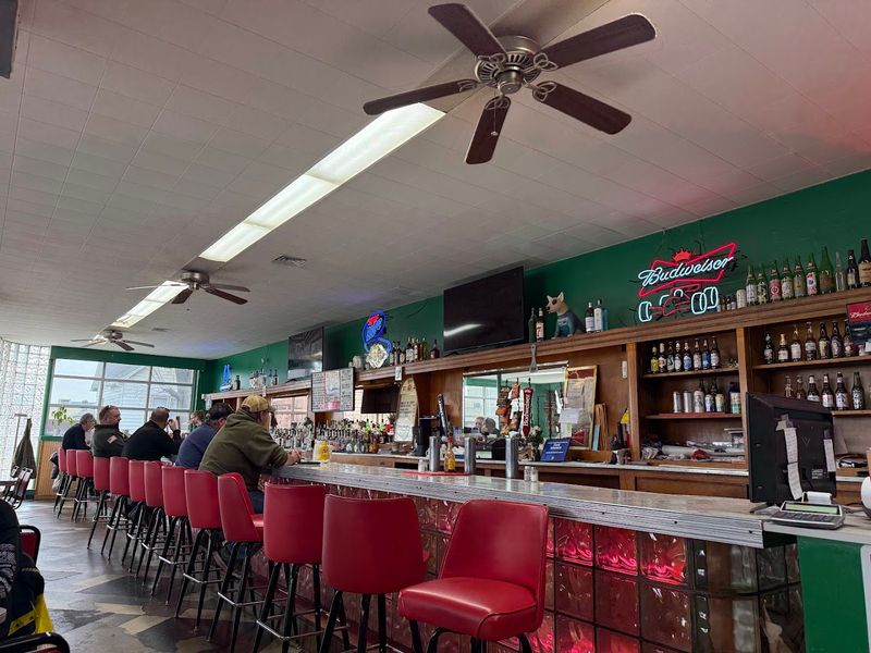 The Tavern Side of Indianapolis Lunch Culture Still Lives Here