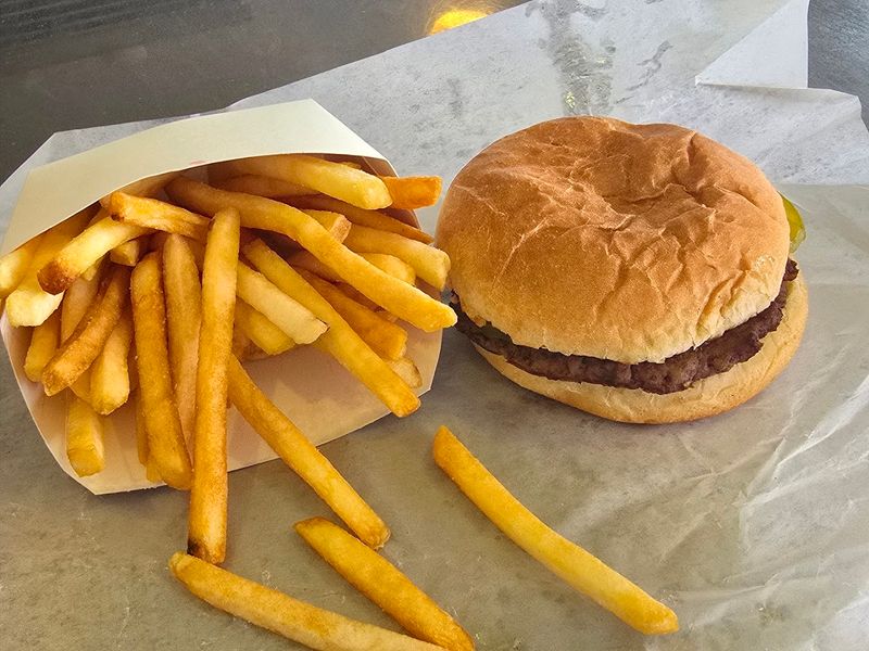 Lou's Drive-In (Peoria)