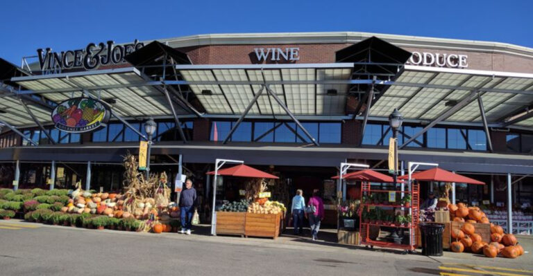 Nonna Would Approve Of These 9 Italian Bakeries, Delis, And Markets In Michigan