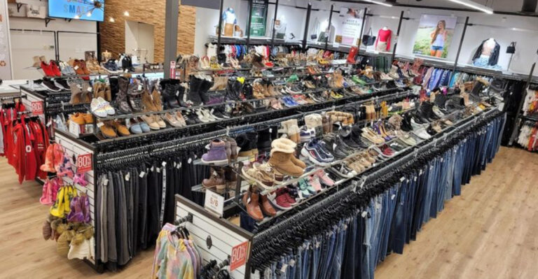 Ohio Is Home To A Huge Thrift Store That’s Definitely Worth The Trip
