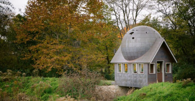 Ohio’s 6 Strangest Roadside Stops Are Absolutely Worth The Detour