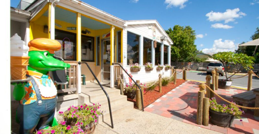 People Travel From Miles Around to Get the Iconic Hamburgers at This Classic Maryland Spot
