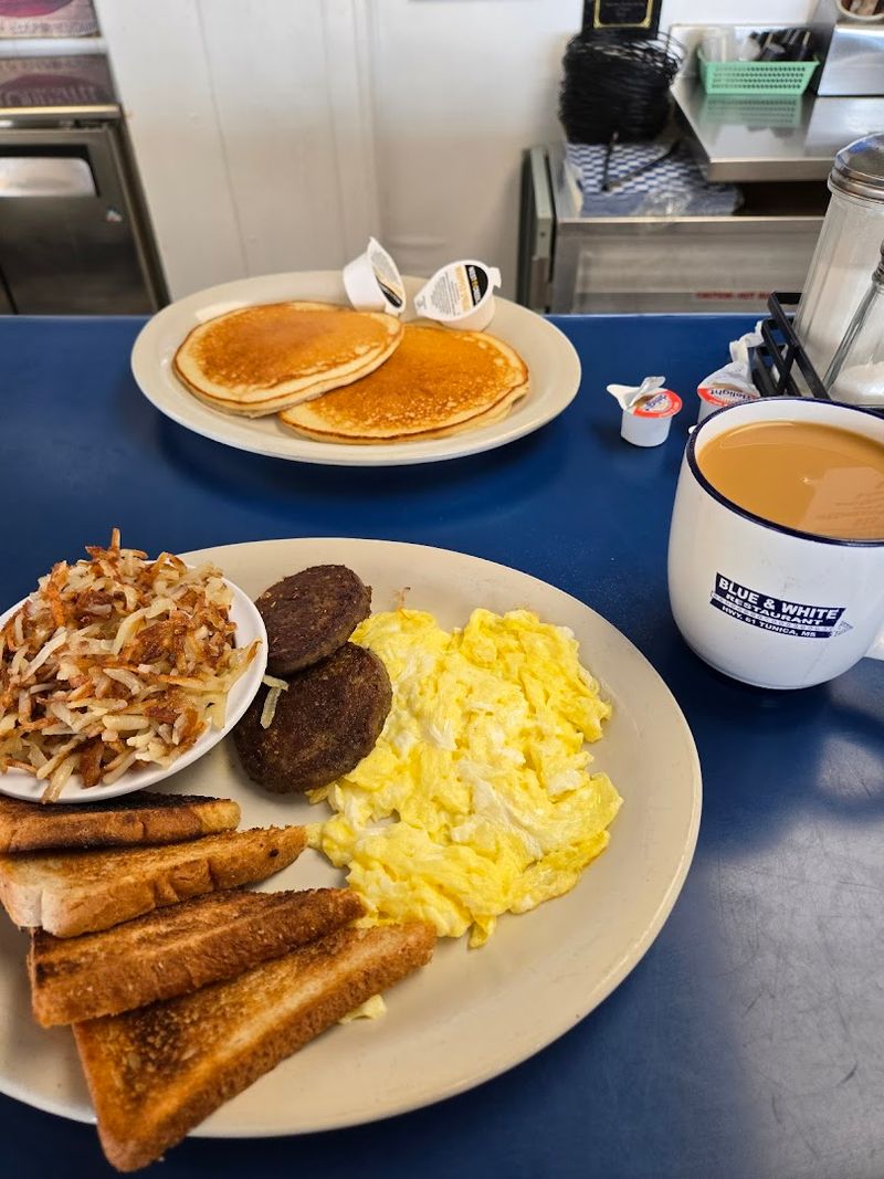 The $9.99 Breakfast That Makes Chains Feel Pointless