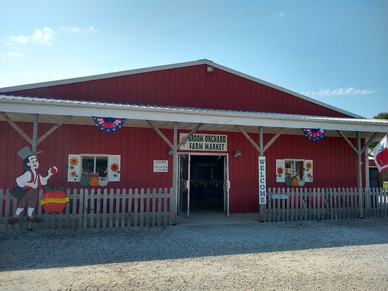Broom Orchard (Carlinville, IL)