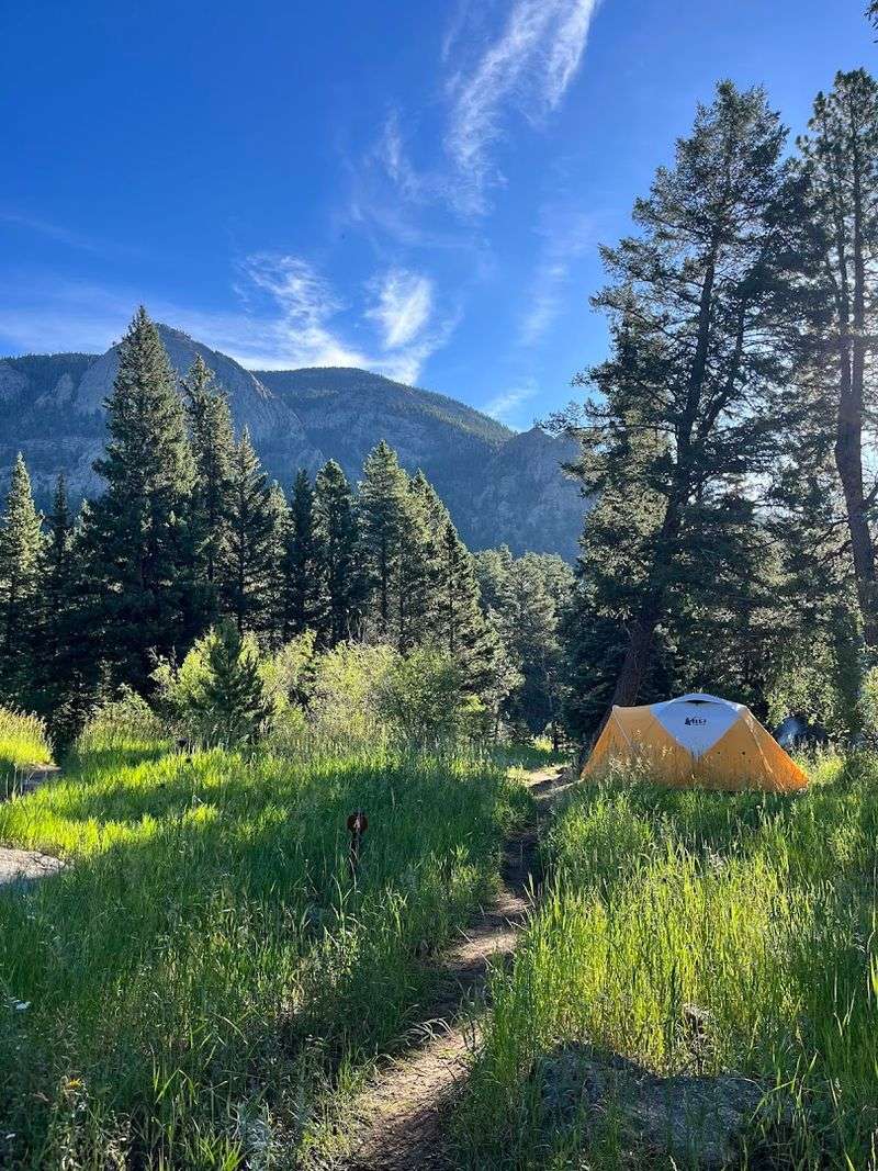 Aspenglen Campground (Rocky Mountain National Park, Estes Park) Aspenglen Campground (Rocky Mountain National Park, Estes Park)