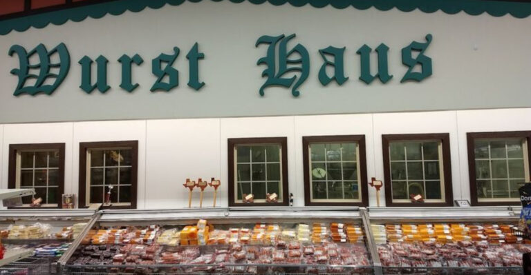 Texans Swear By This Old-School Meat Market and Its Homemade Sausage