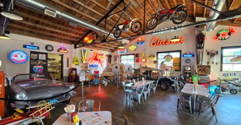 The 1950s-Style Ohio Diner Known For Its Legendary Midwest Milkshakes