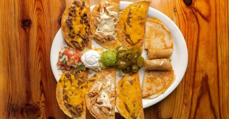 The Enchiladas At This Texas Restaurant Are So Delicious, Locals Beg You Not To Tell Anyone