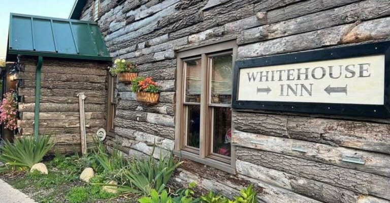 The Modest Little Ohio Restaurant Known For Its Legendary Prime Rib