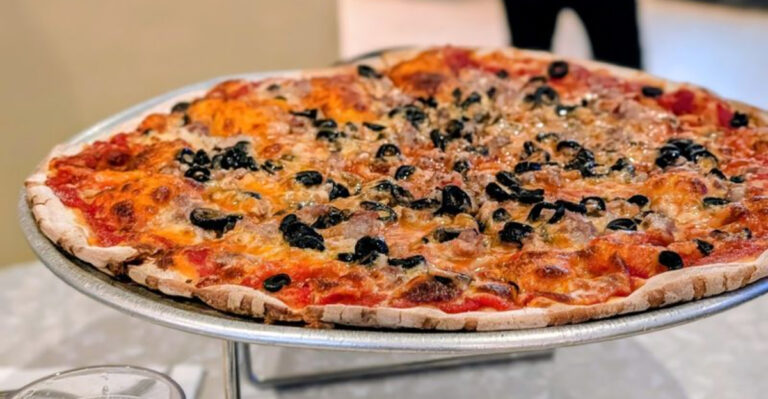 The New Jersey Pizza Landmark With A Thin Crust That Still Tastes Like 1950