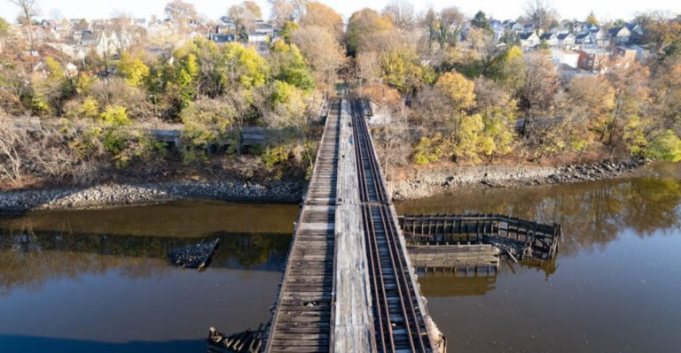 The New Jersey Station That Controlled a Swing Bridge Until It Burned Down