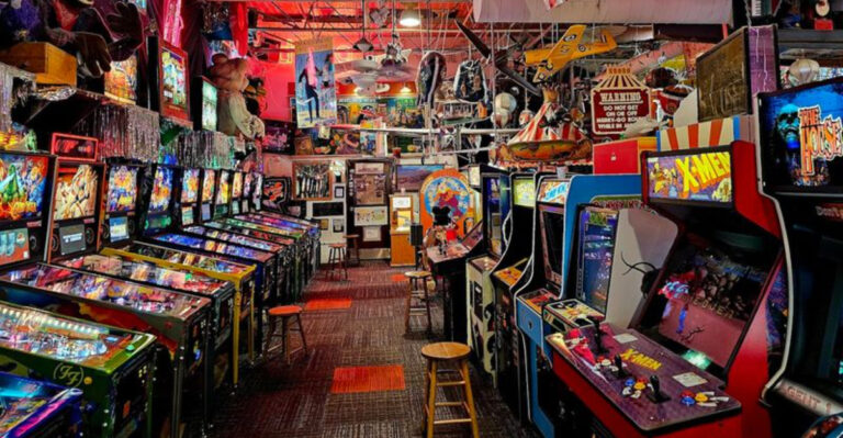 The Oddball Side of Michigan Is Hiding 14 Surprisingly Great Attractions