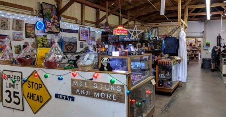 The Sprawling Ohio Flea Market You Have To Visit At Least Once