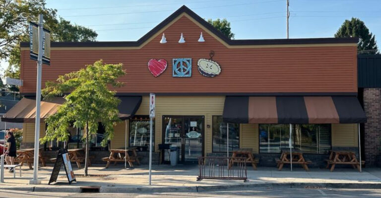 These 10 Michigan Bakeries Serve Pies People Actually Dream About