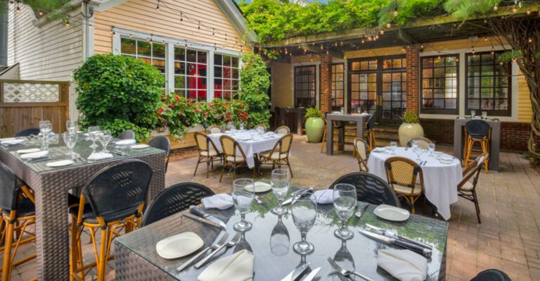 These 7 Iconic Ohio Steakhouses Will Totally Blow Your Mind