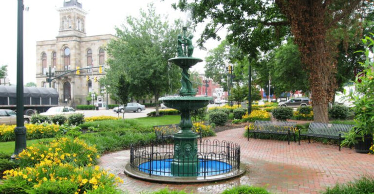 These 8 Ohio Towns Will Make You Forget The Rest Of The World Exists