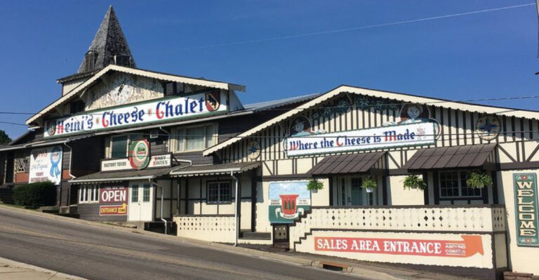 This Amish Cheese Store In Ohio Hides The Most Delicious Fudge In The State