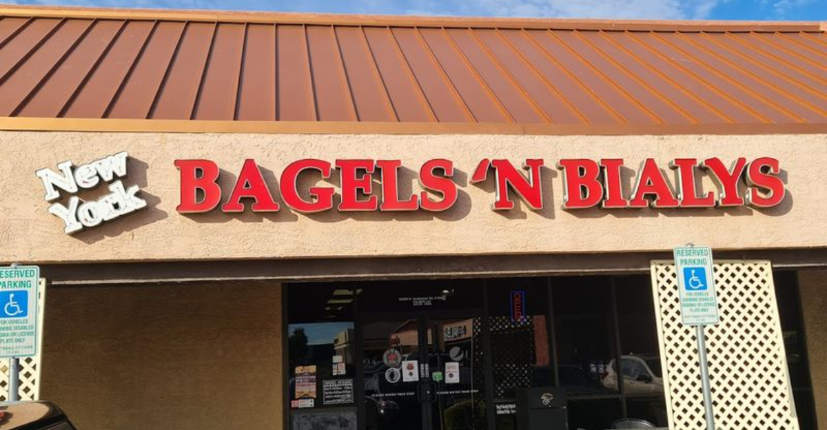 This Arizona Bagel Shop Has Been Satisfying New Yorkers Since 1987