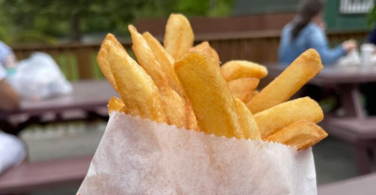 This Beloved New Jersey Roadside Stop Keeps Winning People Over One Basket Of Fries At A Time