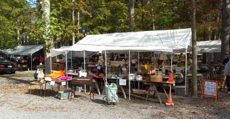 This Charming Outdoor Antique Market In Pennsylvania Is Packed With Timeless Treasures