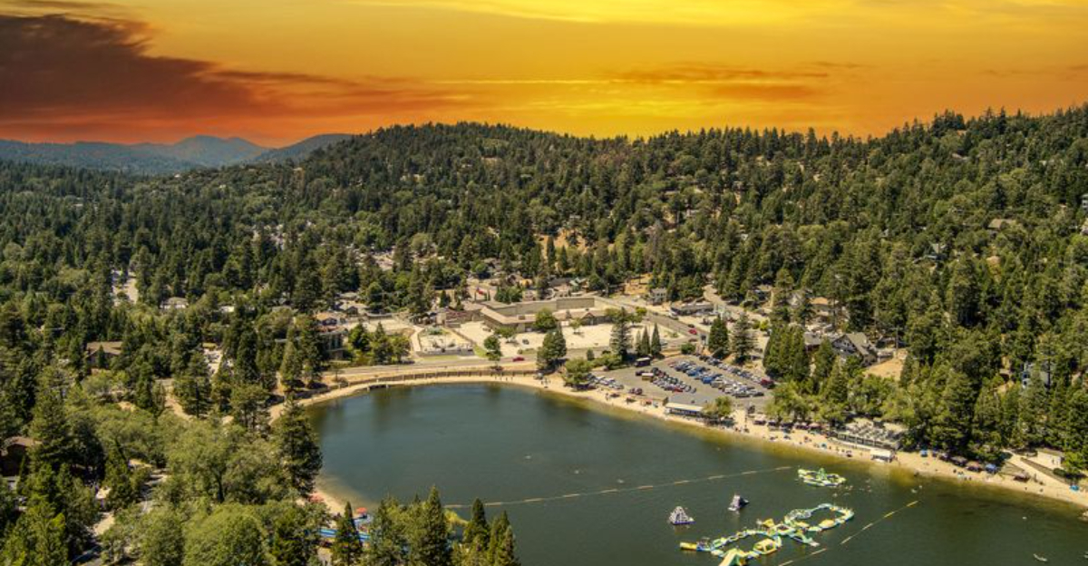 This Cozy Mountain Town in California Feels Like a Summer Escape Made Just for Grown-Ups