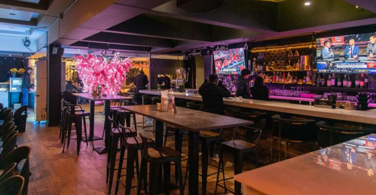 This Korean Pub on a Quiet New Jersey Street Feels Like Seoul After Midnight