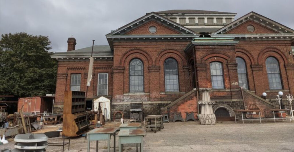 This Lesser-Known Antique Shop in Maryland Is a Dream Come True for Antique Lovers