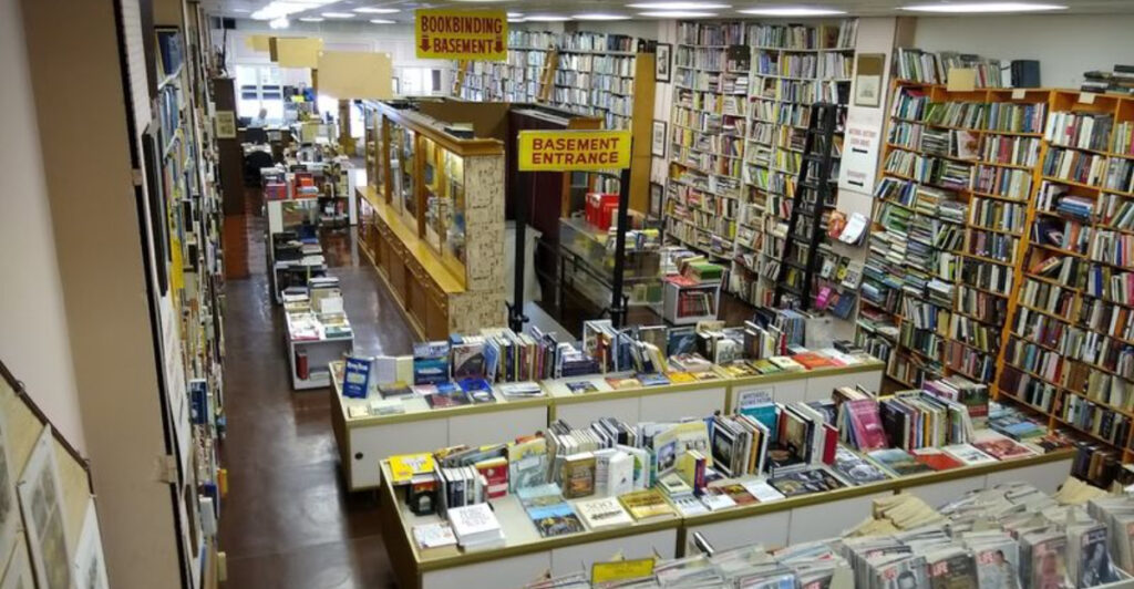 This Massive 5-Story Ohio Bookstore Feels Like An All-Day Adventure