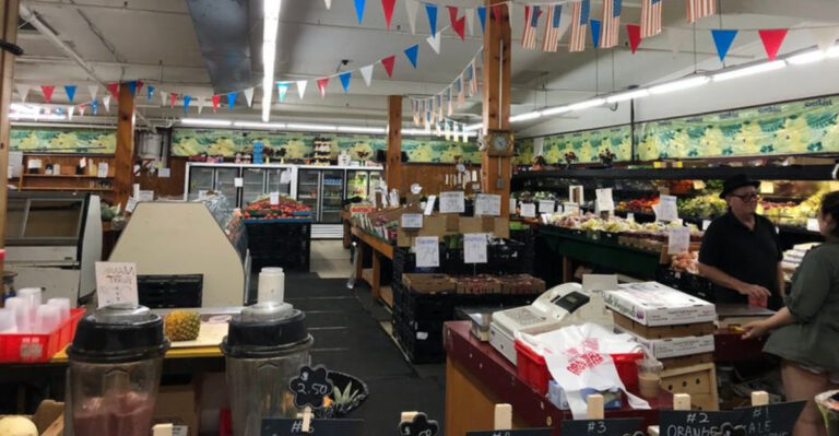 This Massive New Jersey Flea Market Turns $30 Into a Trunk Full of Finds
