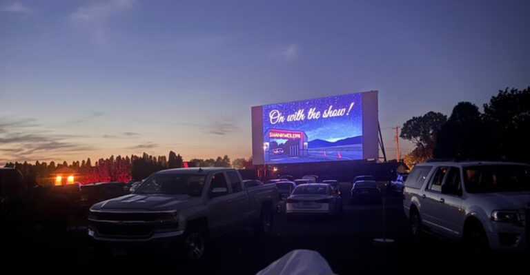This Pennsylvania Drive-In Theater Keeps The Double Feature Experience Alive Under The Stars