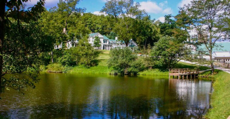 This Scenic State Park In Ohio Will Make You Feel Miles Away From Everything