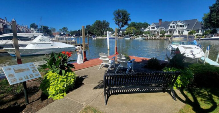 This Tiny Ohio Town Could Easily Pass for a Scenic European Village