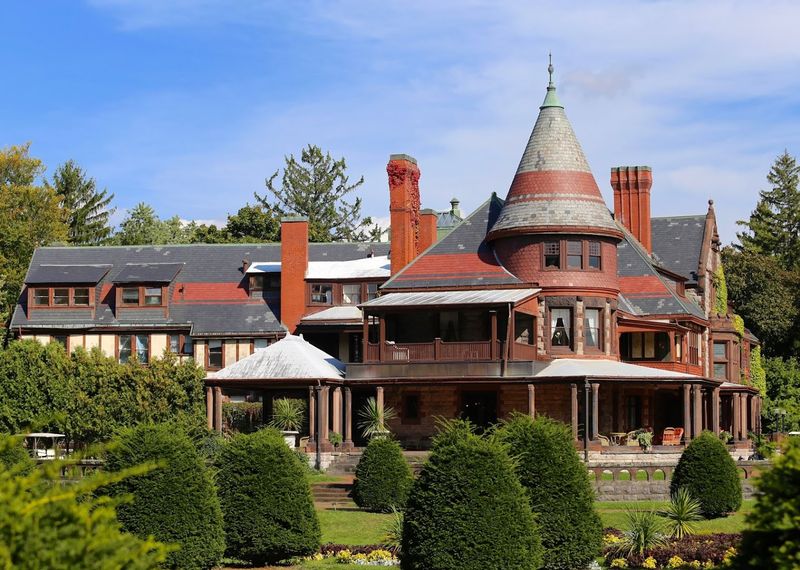 Sonnenberg Gardens & Mansion State Historic Park (Canandaigua) Sonnenberg Gardens & Mansion State Historic Park (Canandaigua)