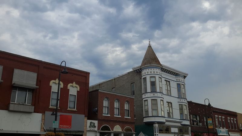 Fairfield, Iowa Fairfield, Iowa