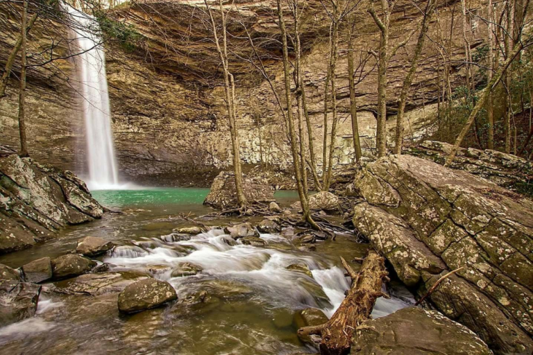 10 Tennessee Waterfalls Where The Rocks Are Just As Stunning As The Water