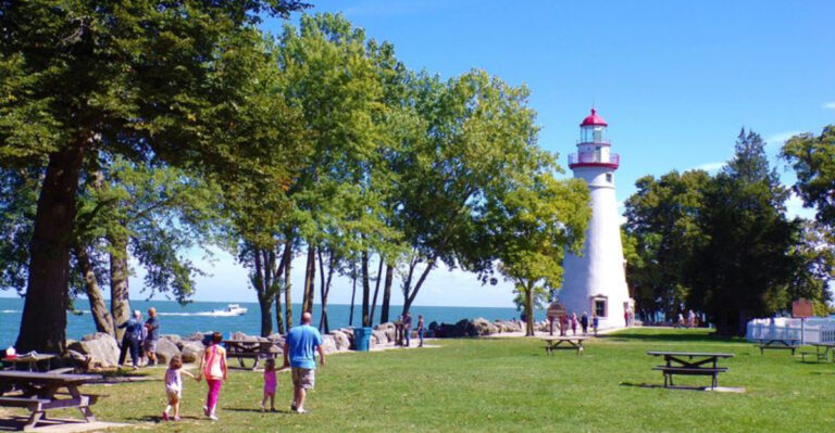 10 Charming Ohio Towns Where Life Feels Happier Every Day